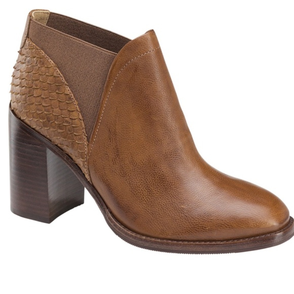 Johnston & Murphy Tan Leather Ankle Booties